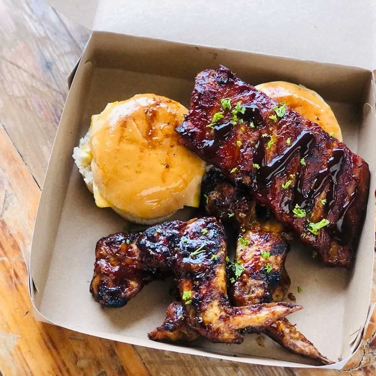 lesco1207's tweet photo. @DSBD_SA Platter for two for R210 with two side options available daily

📍12649 I-Nkwili Street Vosloorus ext 23 East field

☎️0662274083 or text us on 0781803549

🛵Delivery services available

🛑Fully operational during loadshedding 🛑 https://t.co/8czRoW6MyN