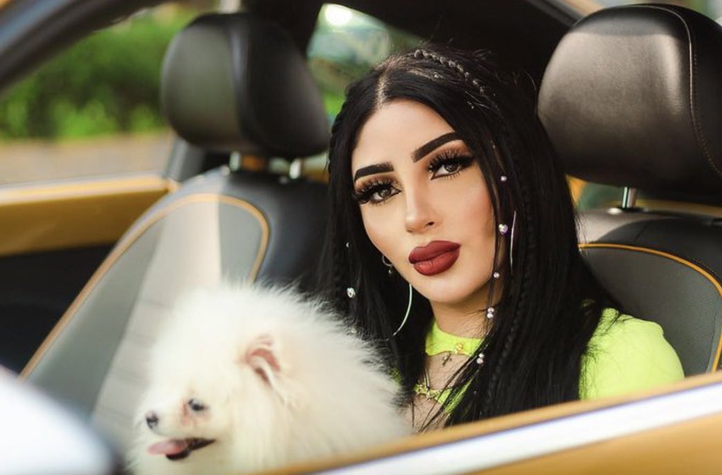 bellakathstats's tweet photo. “Viva Latino” — Spotify Playlist: 

#21 “Gatita” — @labellakath 

*Esta playlist cuenta con más de 12 millones de Me Gusta 🔥 https://t.co/ylp4Ugk7sC