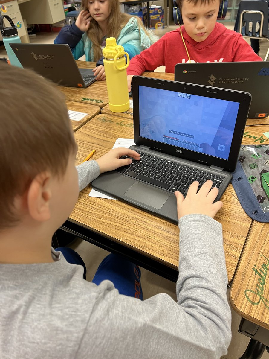 My 3rd graders had a great time using their critical thinking skills for coding in Minecraft EDU today. They were very engaged in the Hour of Code Escape Room challenge! #KnoxESKnights #TogetherWeGrow #uKnighted