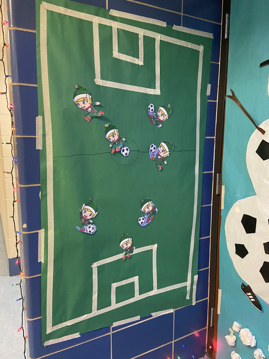 MrsOlsenLZ's tweet photo. Winter door decorating -World Cup theme! So much fun! #wearelzmss @MrDenglerLZ95 https://t.co/7TWAdKQBJm