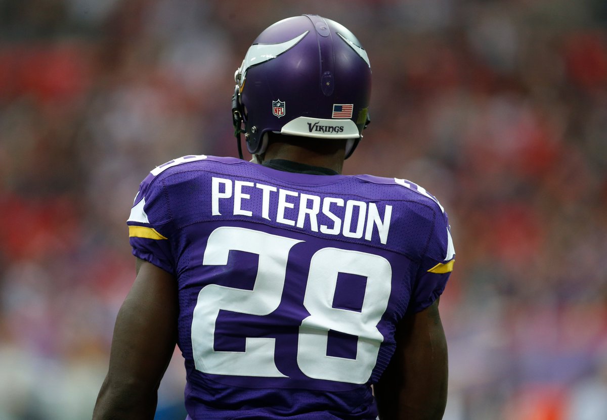 FDSportsbook's tweet photo. Pick one player in their prime:  

❤️ for LaDainian Tomlinson
🔁 for Adrian Peterson https://t.co/yxVAXf9aBJ