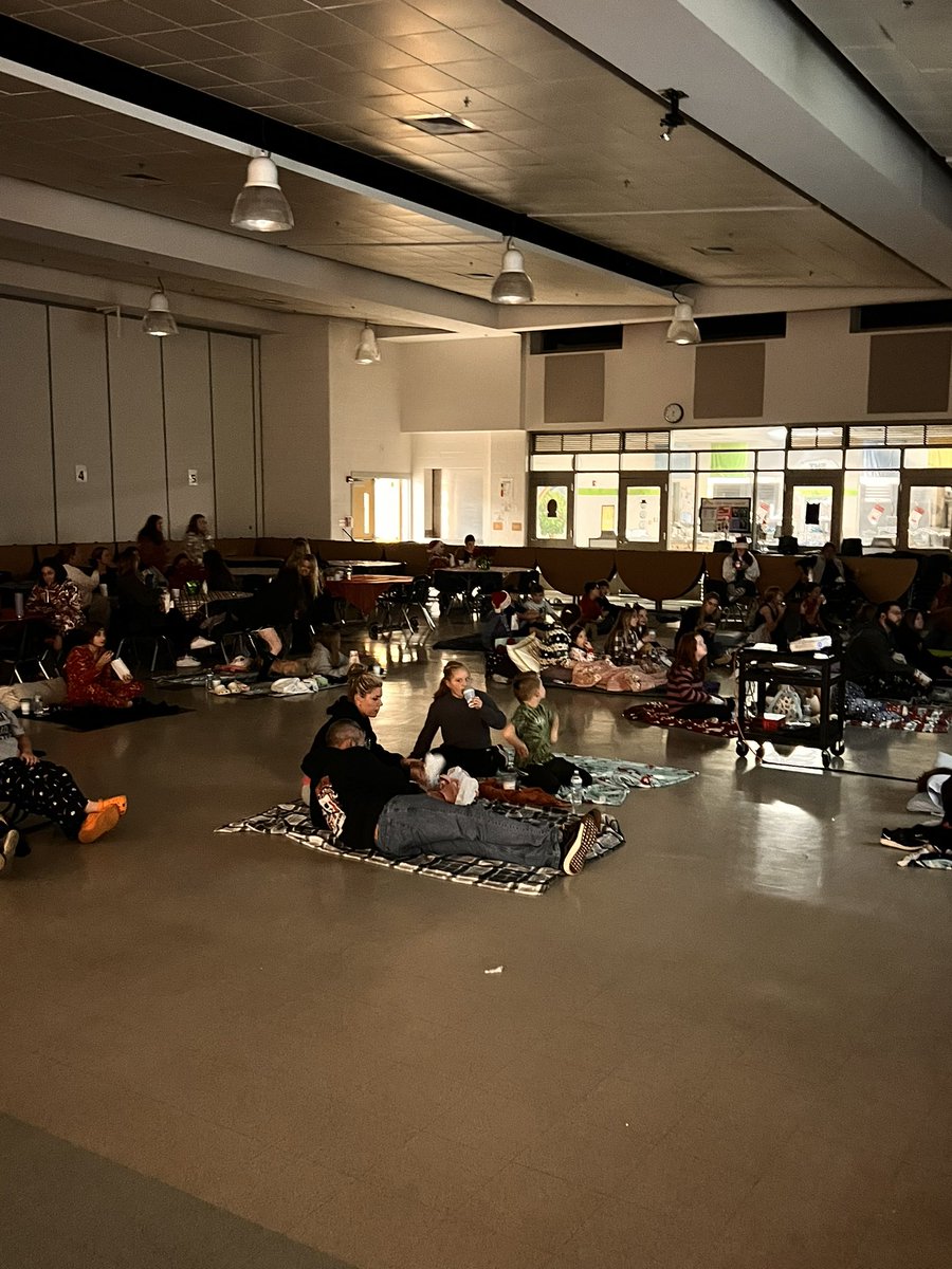 5th grade family movie night was a hit! Thank you <a href="/FRESPTO/">Flat Rock Elementary School PTO</a> for this fun event! 🧡