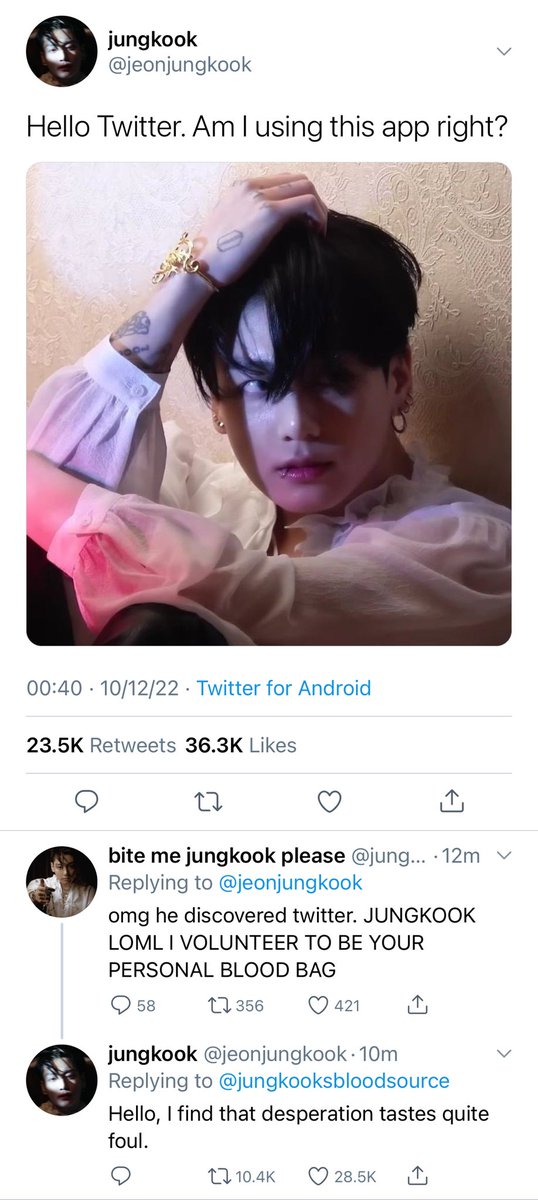 leahesor's tweet photo. #taekookau where https://t.co/WxMvBMw0LM
