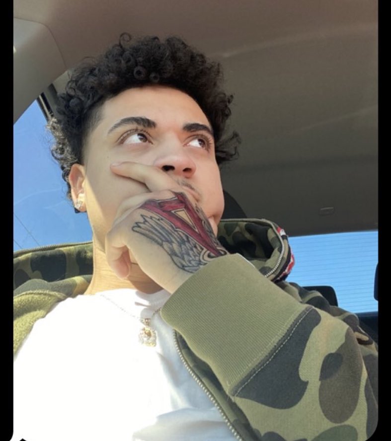 On Twitter Mfs Get A Hand Tat And Start Thinking All Of on-twitter-mfs-get-a-hand-tat-and-start-thinking-all-of