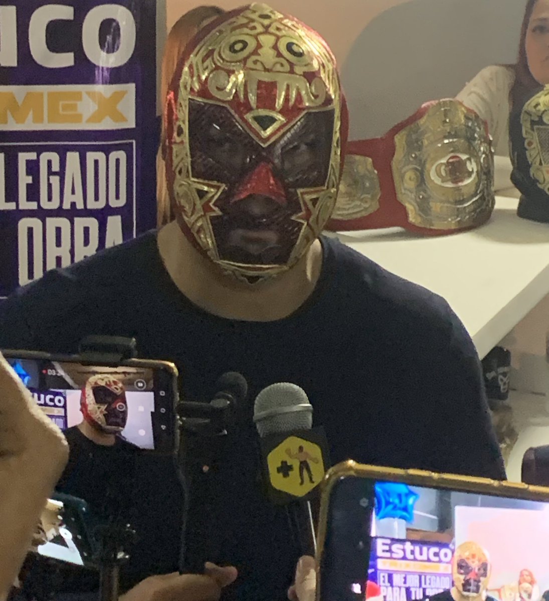 sinaloadeportes's tweet photo. “Satisfacción más grande, recuerdo que las terceras generaciones no logran nada, yo era el primero que no me la creía pero se que lo que quiero, representar el legado es un sueño cumplido”, dijo sobre su legado.

#hijodedrwagnerjr #luchalibre https://t.co/hYZlLW7gAJ