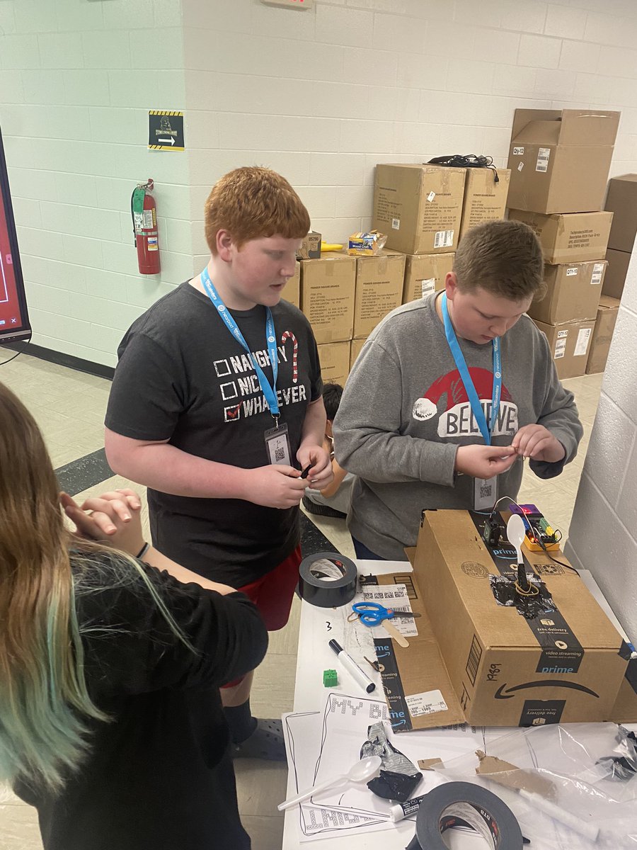 FCS STEM tweet media