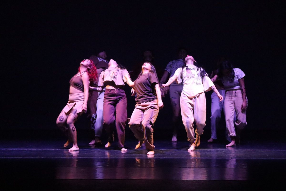 💫⚡Ésta es la energía de Prácticas Escénicas de la <a href="/UArtes_Ags/">Universidad de las Artes, Ags</a>, ¡Muchas gracias por conocer el trabajo de la Lic. En Danza Contemporánea! #Danza #alumnos #universidad