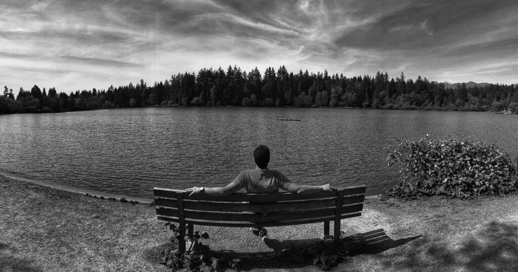 Lost Lagoon rest.
.
.
.
#tb #may #2018 #spring #stanleypark #nature #person #bench #takingiteasy #panoramicview #lagoon #bnw #b&w #blackandwhitephotography #digital #mobilephotography instagr.am/p/Cl9-qnvp1g7/