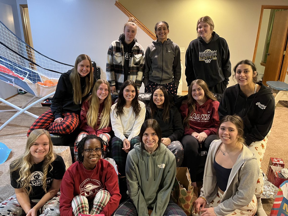 Hesston College Women's Basketball tweet media