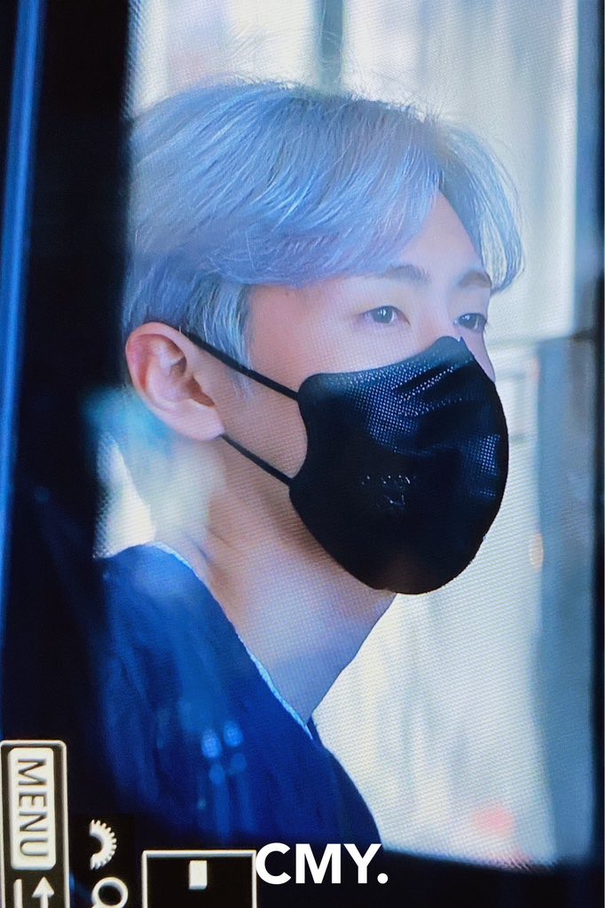 ╭ ◜◝ ͡ ◜◝ ͡  ◜◝ ╮
        배고프다
    저녁에 뭐먹지
╰ ◟◞ ͜  ◟ ͜   ◟◞ ╯
                     O
                         °.