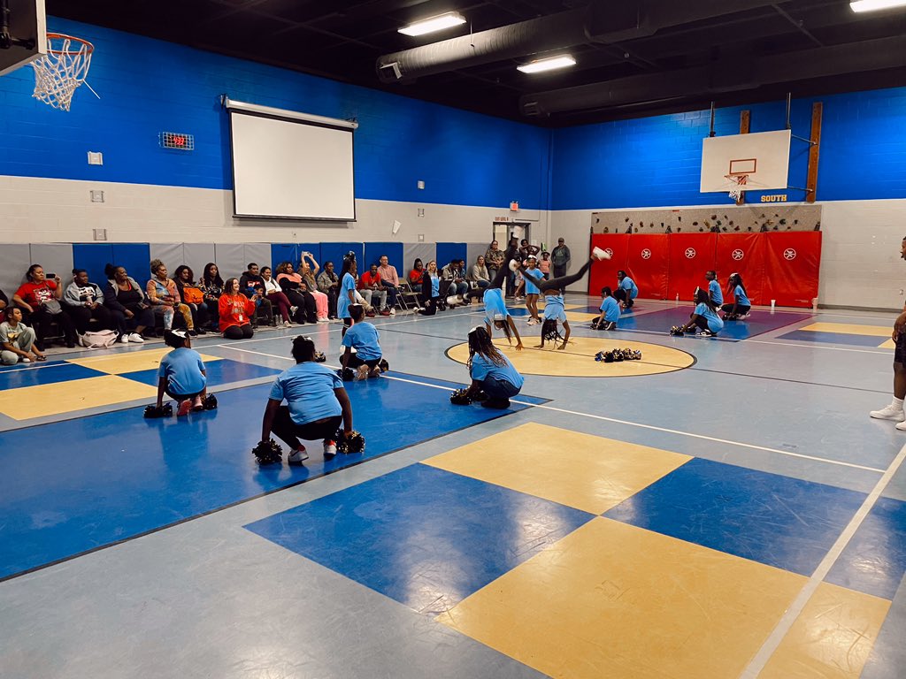 Richland Rockettes Spirit Squad tweet media