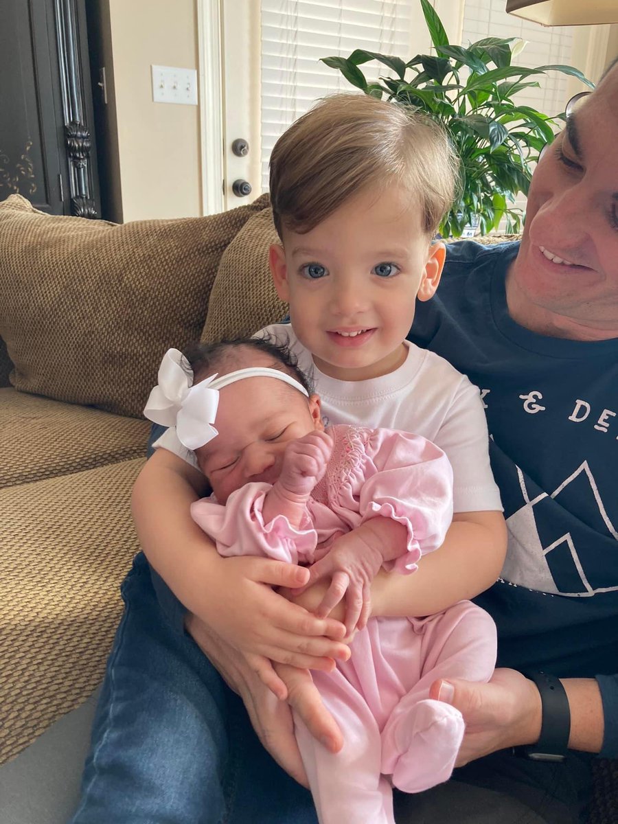 Jo_Josey's tweet photo. Twitter world,

Welcome my daughter Finley. Her name means “courageous one” in honor of her birth mother who chose life for this little girl. 

Praise the Lord with me! https://t.co/zQoxFvmglO