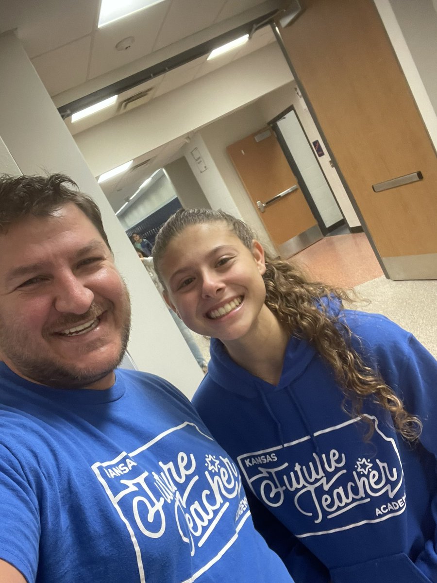 KS Future Teacher tweet media