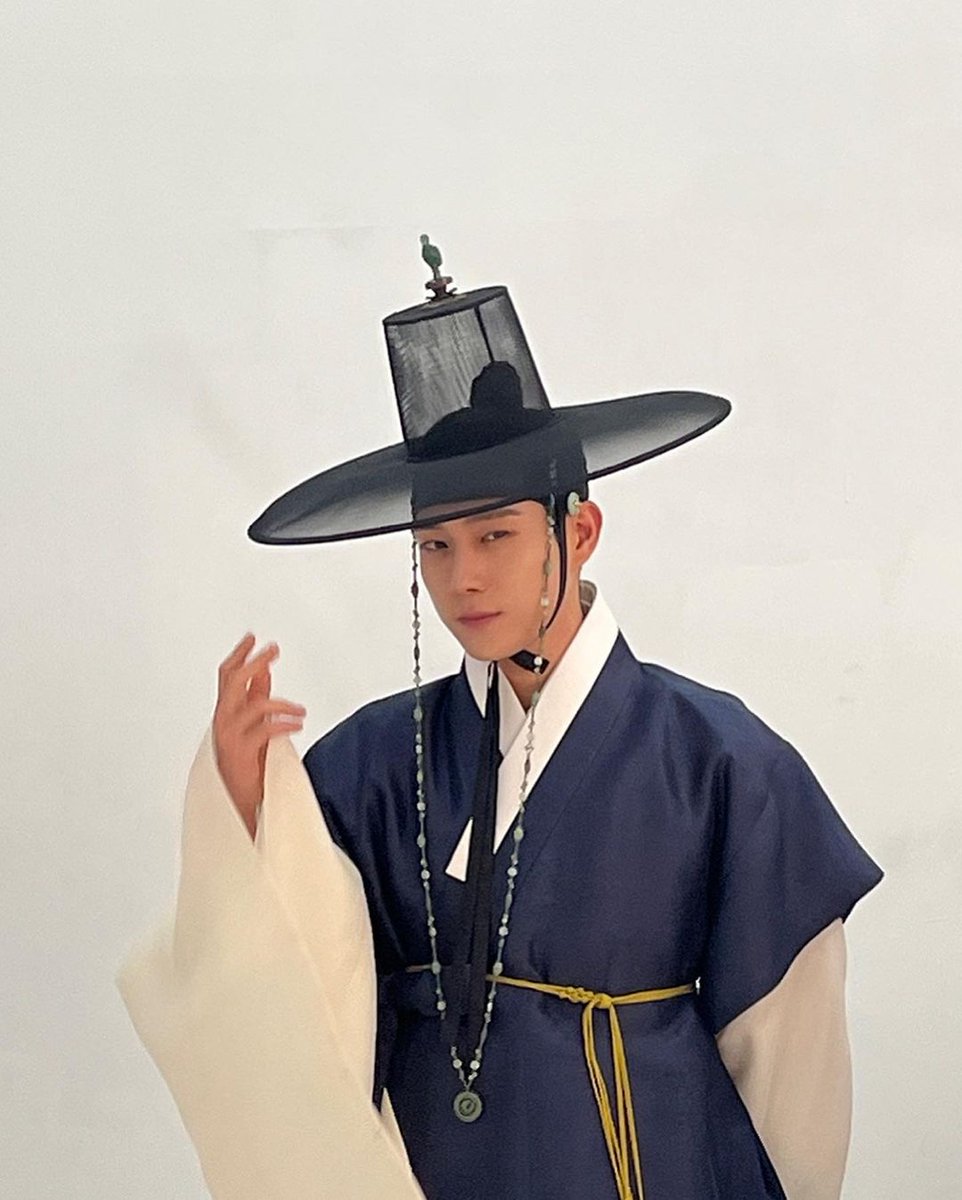 ronabaebae's tweet image. 221209 kim youngdae instagram update

[trans] in a while ❤️
the forbidden marriage

🔗 instagram.com/p/Cl8l1Ovpakb/…

#KimYoungdae #김영대 #TheForbiddenMarriage
