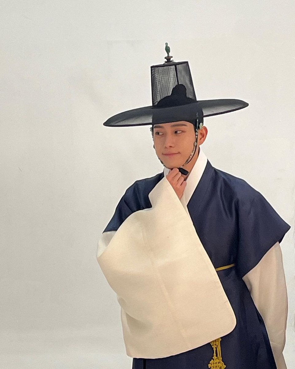 ronabaebae's tweet image. 221209 kim youngdae instagram update

[trans] in a while ❤️
the forbidden marriage

🔗 instagram.com/p/Cl8l1Ovpakb/…

#KimYoungdae #김영대 #TheForbiddenMarriage