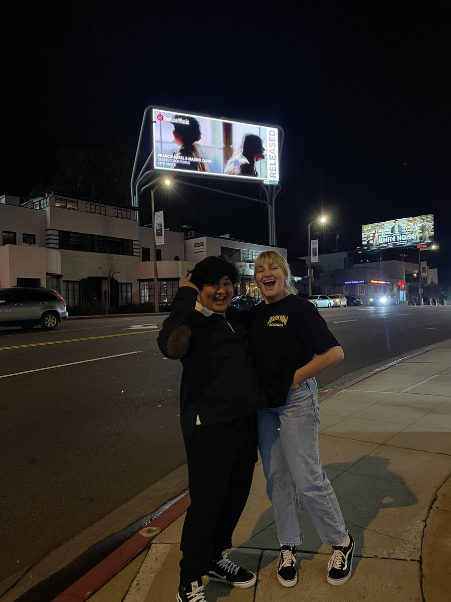 This is insane :’) thank you so much <a href="/youtubemusic/">YouTube Music</a> !! music.youtube.com/playlist?list=…