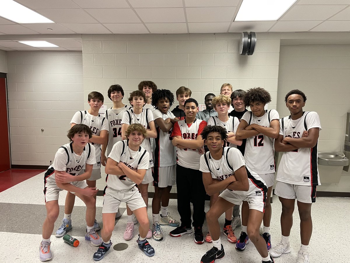 Coach_Wendt's tweet photo. We loved having Jayden Curry as our teammate today. He has his first game tomorrow at 10:30 am! Get out and support Jayden and his teammates! @YHSAthletics115 @YorkvilleBB @coachwensits https://t.co/ewfSgZPxt9