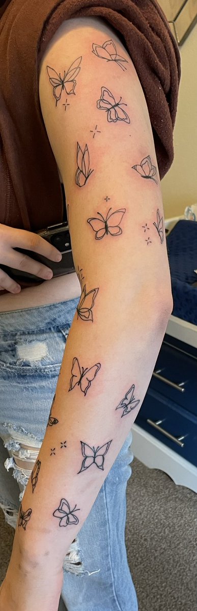 Jessica_Medford's tweet photo. Small butterfly’s ✨ https://t.co/Jg5Lxv24lz
