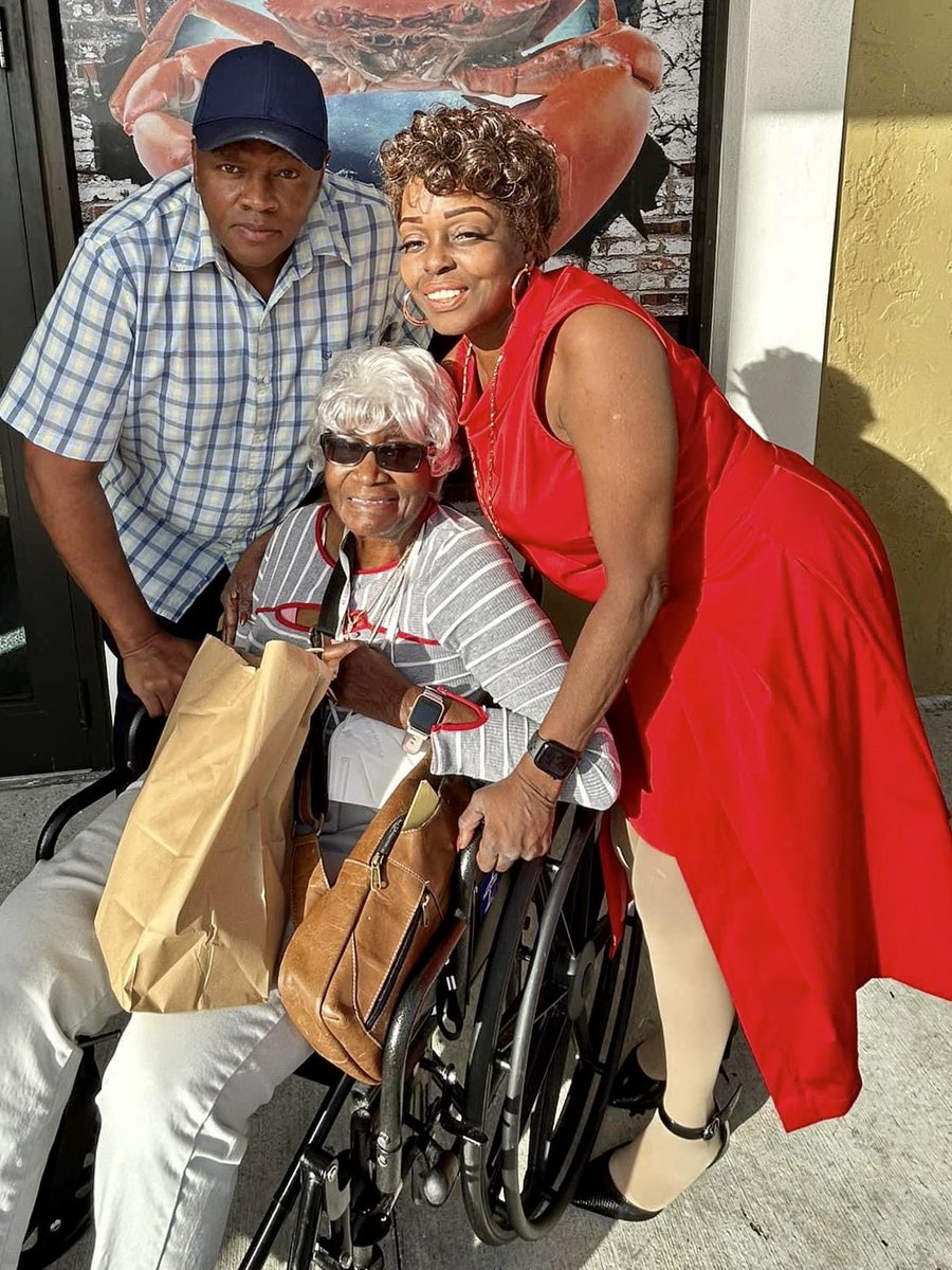 TLSears's tweet image. “A mentor is someone who sees more talent and ability within you, than you see in yourself, and helps bring it out of you.”
“A mentor is someone who allows you to see the hope inside yourself.”. 
We appreciate you both for pouring into US.
#ExplicitKnowledge
#ImplicitKnowledge