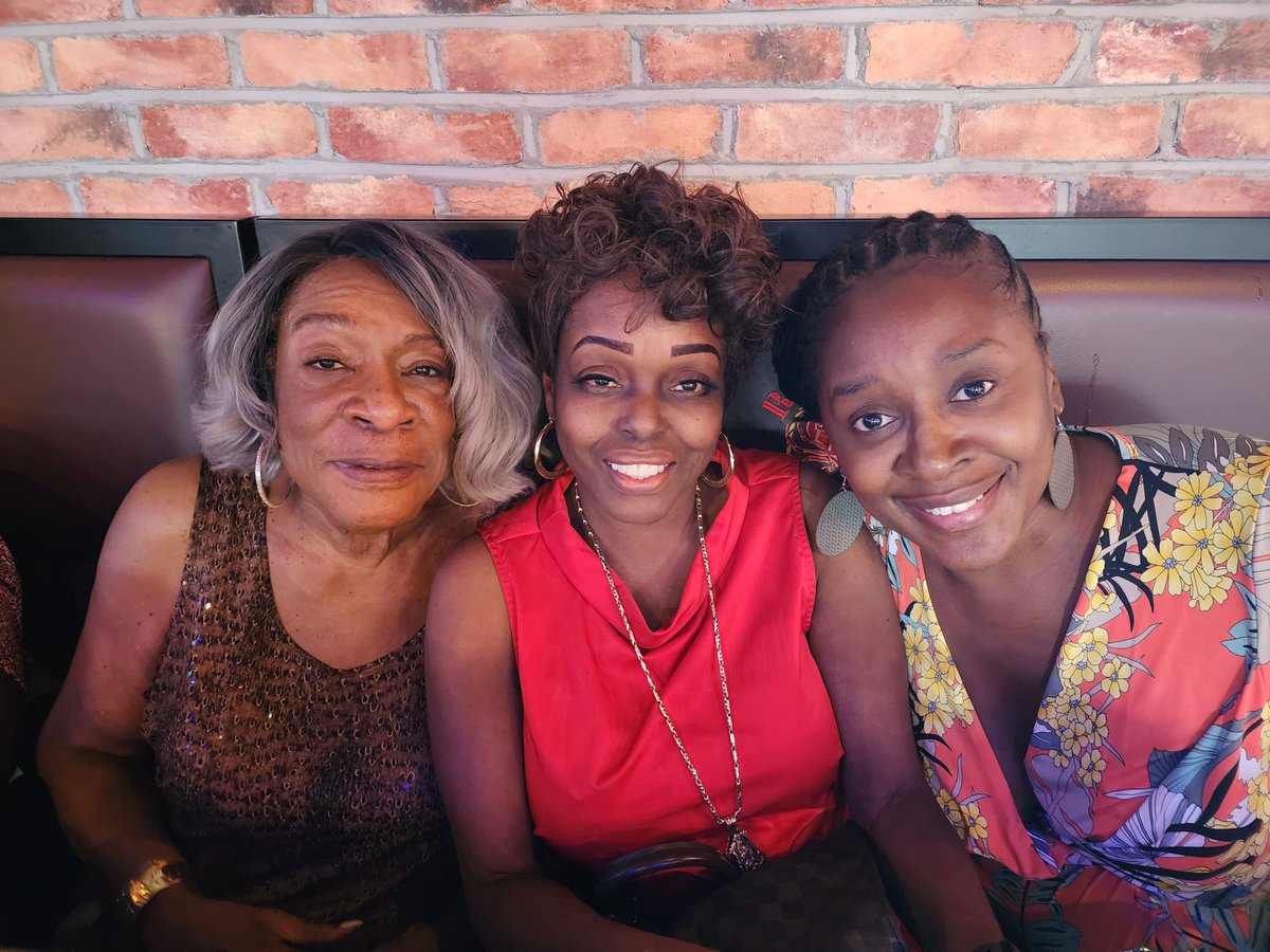 TLSears's tweet image. “A mentor is someone who sees more talent and ability within you, than you see in yourself, and helps bring it out of you.”
“A mentor is someone who allows you to see the hope inside yourself.”. 
We appreciate you both for pouring into US.
#ExplicitKnowledge
#ImplicitKnowledge