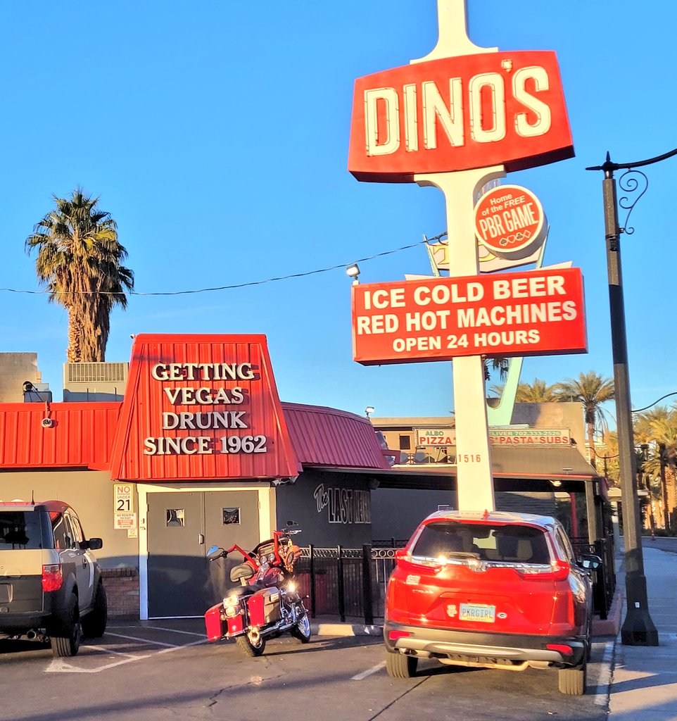 Tellin' it like it is...
#Vegas #dinos