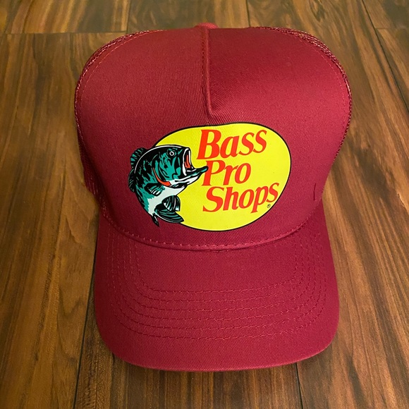 RudelyChill98's tweet photo. So good I had to share! Check out all the items I'm loving on @Poshmarkapp #poshmark #fashion #style #shopmycloset #bassproshops #jcrew #underarmour: https://t.co/zaeKv3EjWj https://t.co/SBYdhpTH45