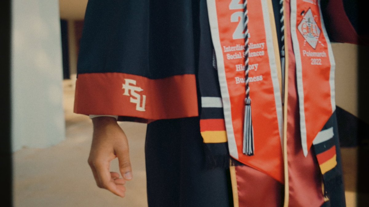 TheeMilla's tweet photo. Shot the Florida State graduation today got some vibes!

https://t.co/7Fgurr9NaD

#FloridaState #Graduation #FSUgraduation https://t.co/ojiaO51hwm