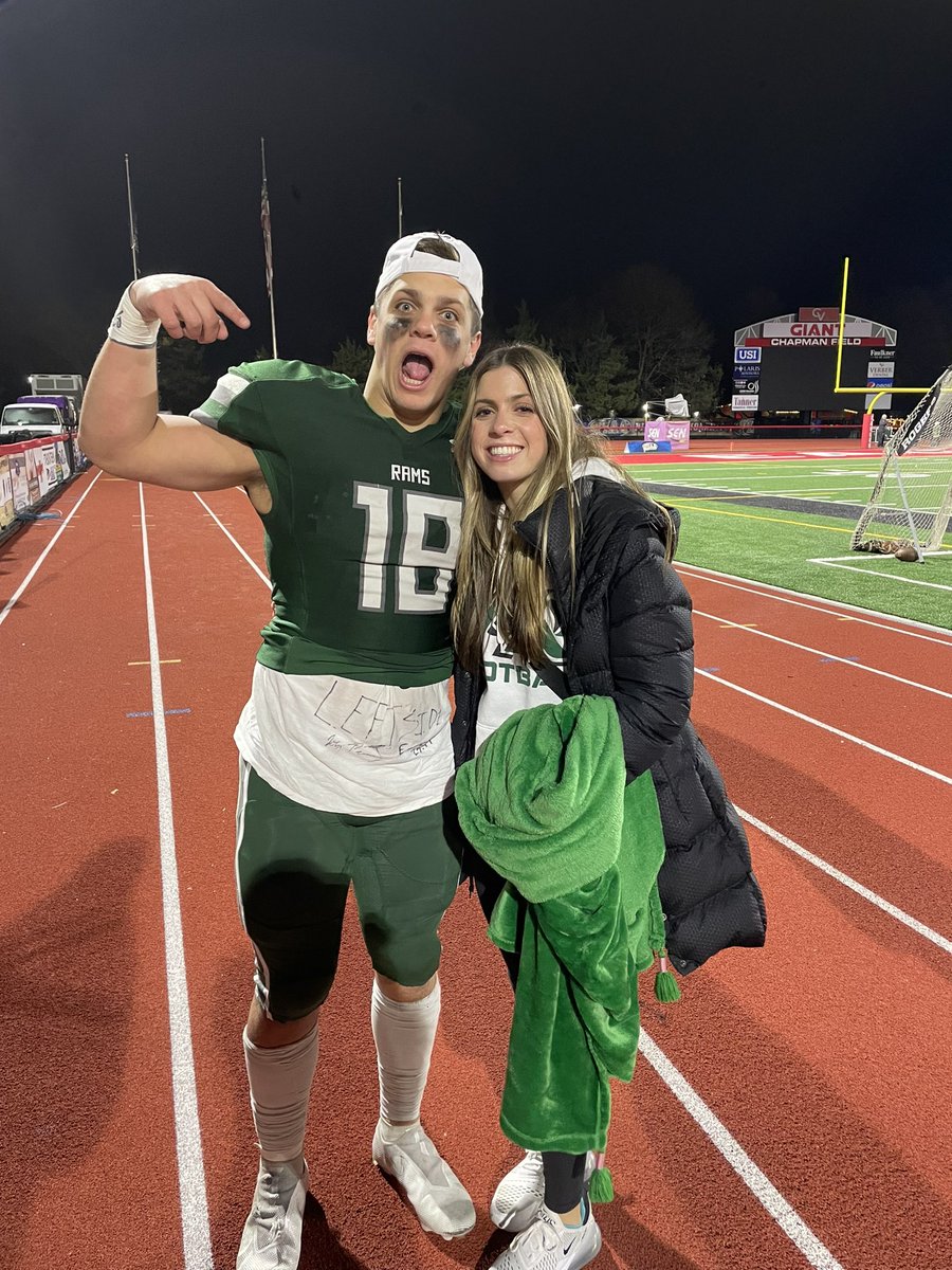 joperry2218's tweet photo. STATE CHAMPS✅ https://t.co/7JFcMWpEfY
