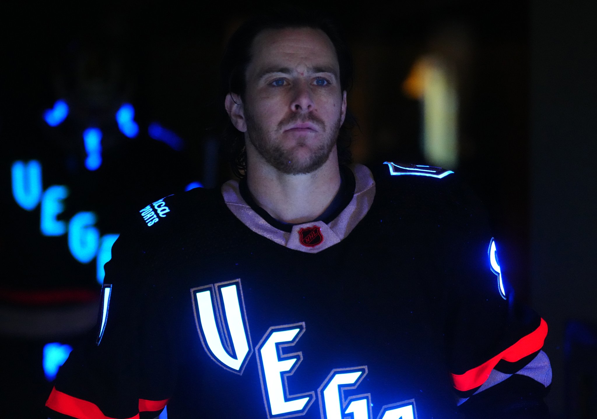 Golden Knights' Reverse Retro jerseys glow in the dark