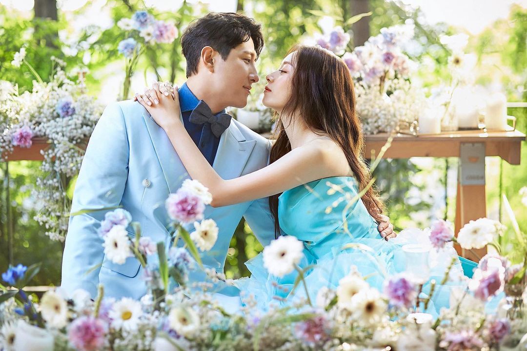 stargajing's tweet photo. 121022 | Jiyeon's Wedding Photoshoots with her husband, Hwang Jae Gyun

#티아라 #T_ara #지연 #Jiyeon #ParkJiyeon https://t.co/Yuo6lF4kyD