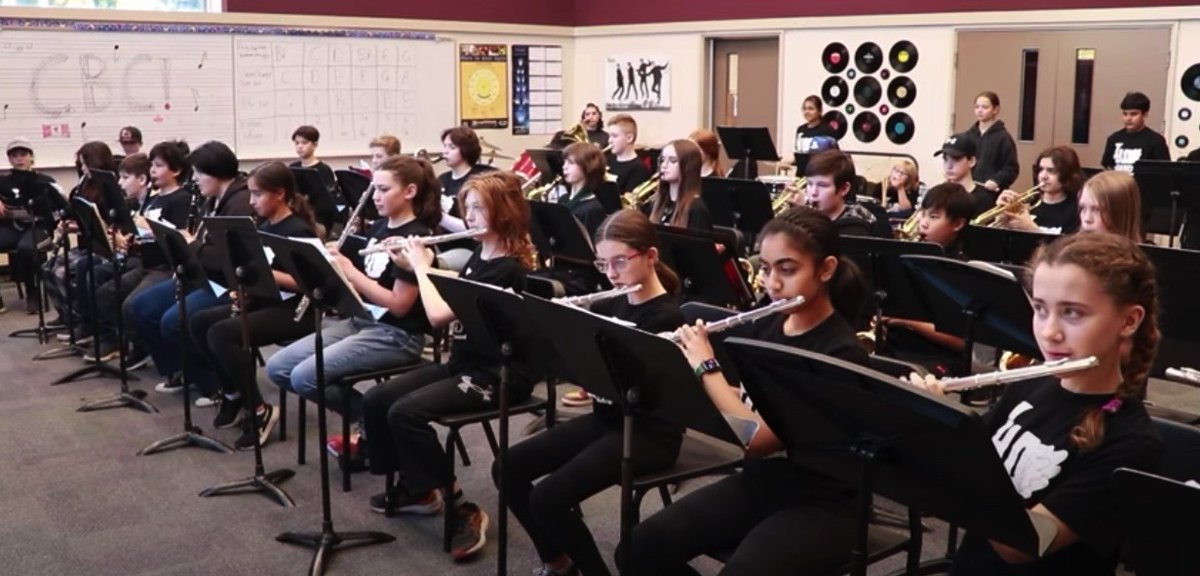 Langley Schools (@langleyschools) on Twitter photo One of our District’s talented bands has made it into the Top 10 in CBC’s Canada-wide Music Class Competition! Enjoy the sounds of <a href="/HDSMSskyhawks/">HDSMS Skyhawks</a>' Grade 7 and 8 Concert Band in the video here: ow.ly/XYCX50LZZwb #MySD35Community One of our District’s talented bands has made it into the Top 10 in CBC’s Canada-wide Music Class Competition! Enjoy the sounds of <a href="/HDSMSskyhawks/">HDSMS Skyhawks</a>' Grade 7 and 8 Concert Band in the video here: ow.ly/XYCX50LZZwb #MySD35Community