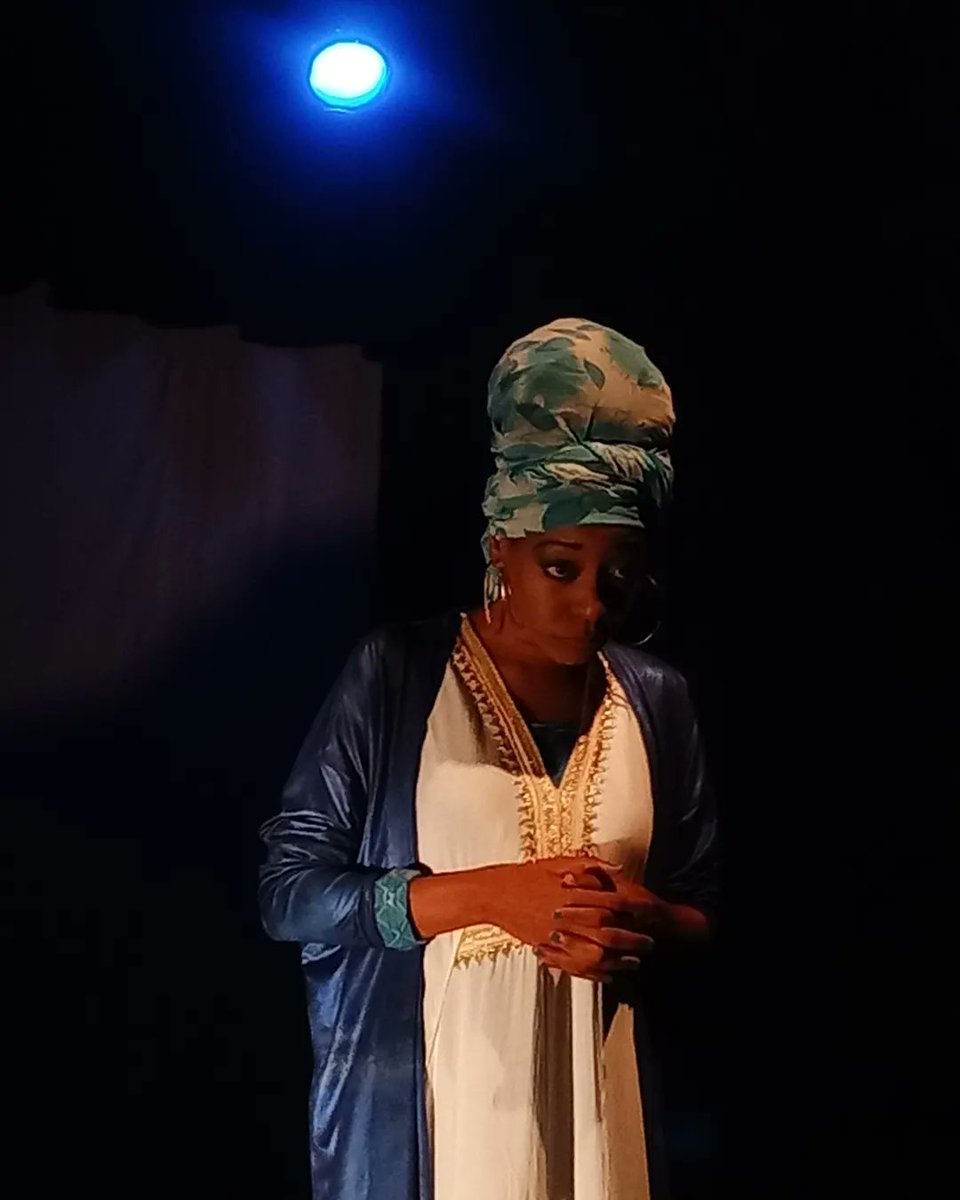 MrCasales's tweet photo. #obracandela 🔥
#teatrocubano #teatro🎭 #candela #perlarosa #nochedeteatro https://t.co/1wpvAu72vQ