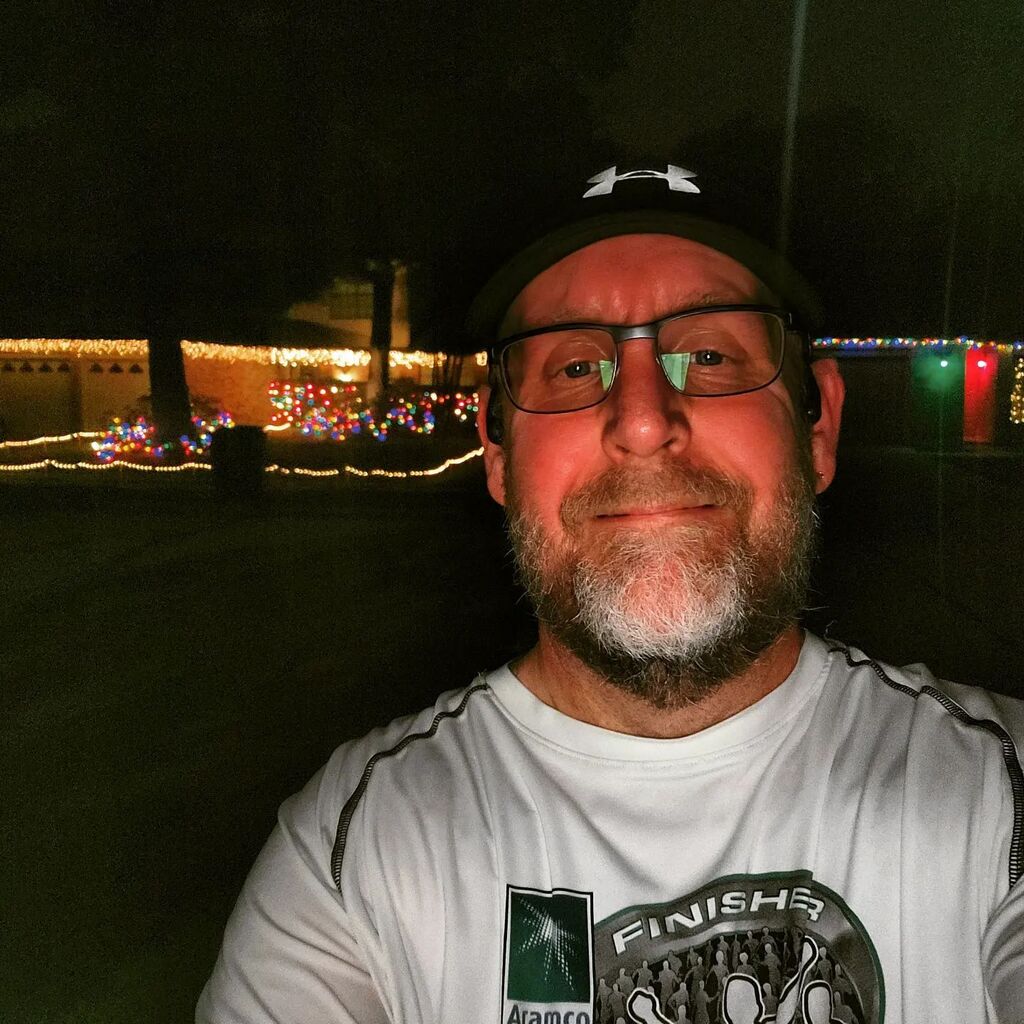 sliphornzak's tweet photo. Great run tonight. Finished my one hour run just slightly faster than my goal pace. Very happy with that.
#chevronhoustonmarathon #houstonmarathontraining #marathontraining #gallowaymethod #houstonrunning #running https://t.co/Ac5kB40VEV https://t.co/SCvXdsEeZb