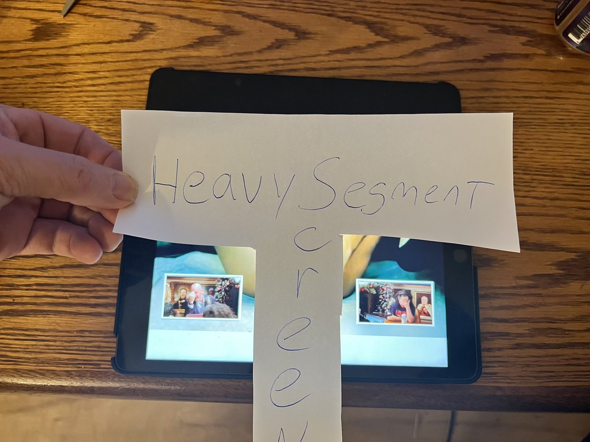 shane23654611's tweet photo. #ymhlive this is how i watch the #heavysegment. 🤣 #nope https://t.co/na5YTCB7Oh
