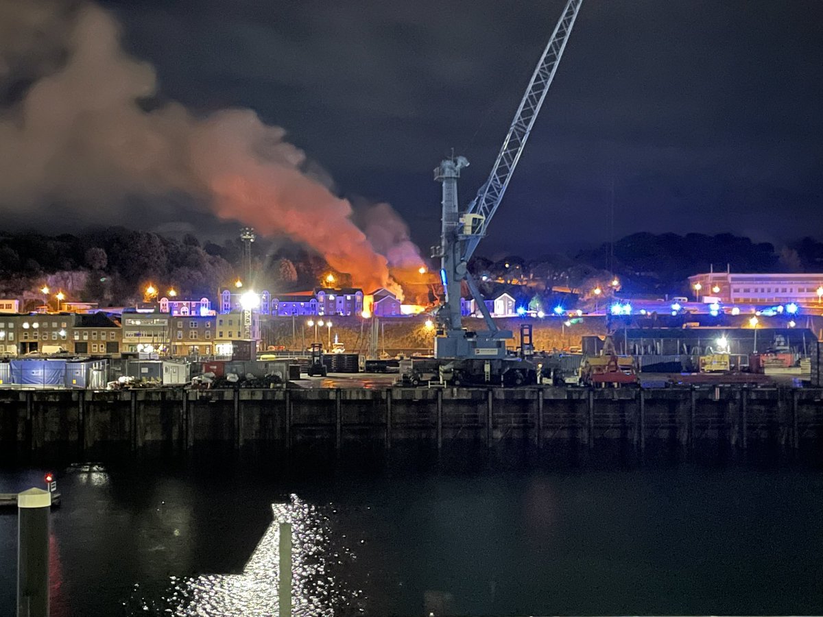just_daniel1411's tweet photo. Jersey Channel islands explosion https://t.co/KqEUDtyqTo