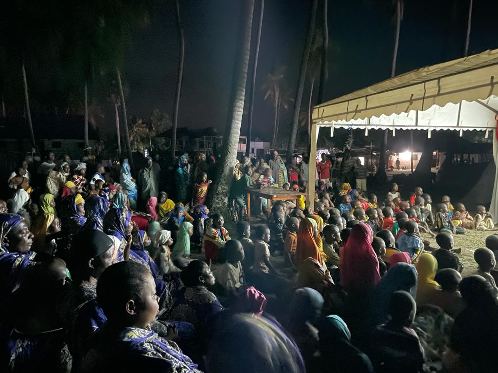 afo_tz's tweet image. To end our #womenfisherfestival 🐟 at Buyuni we showcased #communityscreening🎥 for the purpose of educating, sharing knowledge and spotting opportunities that can be explored from our oceans🌊