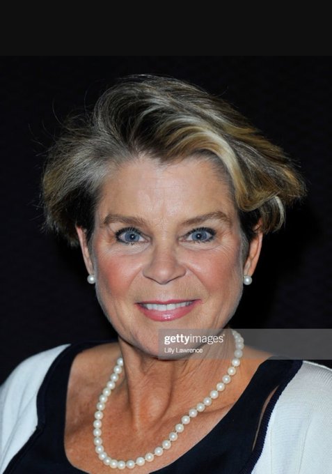 At an event a few years ago.. #thathairtho https://t.co/esTyTJDtxc<a href="/tag/thathairtho"class="tags">#thathairtho</a>