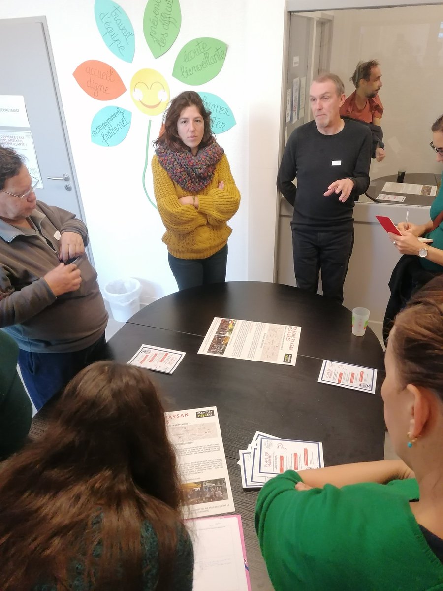 Ce matin le comité citoyen découvre et échange avec les differents projets citoyens de la ville qui agissent pour l'accès de tout.e.s à une alimentation de qualité : Vrac &amp; Cocinas <a href="/AssoVrac/">Association VRAC France</a> <a href="/LaCagetteMtp34/">La Cagette de Montpellier</a> marché paysan la 5e saison et l'esperluette celleneuve ! <a href="/TerriAVivreS/">Territoires à VivreS</a>