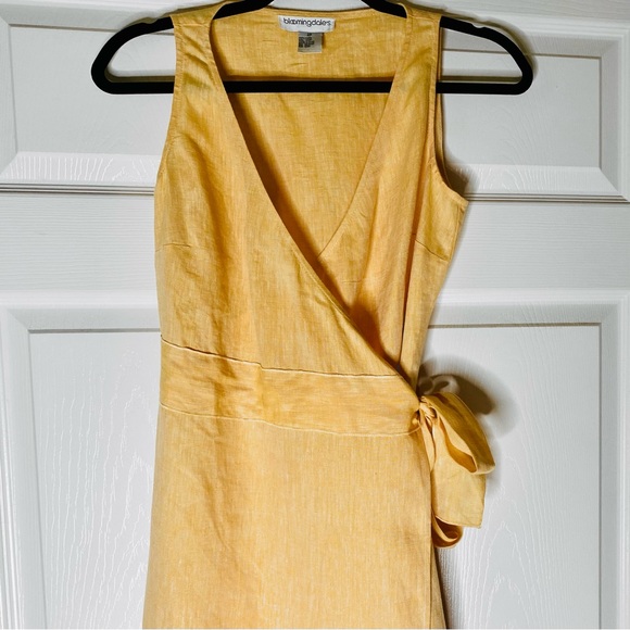 silvanuzshka's tweet photo. So good I had to share! Check out all the items I'm loving on @Poshmarkapp #poshmark #fashion #style #shopmycloset #levis #incinternationalconcepts #bloomingdales: https://t.co/ksqSz3nHne https://t.co/smgNA9AAmG