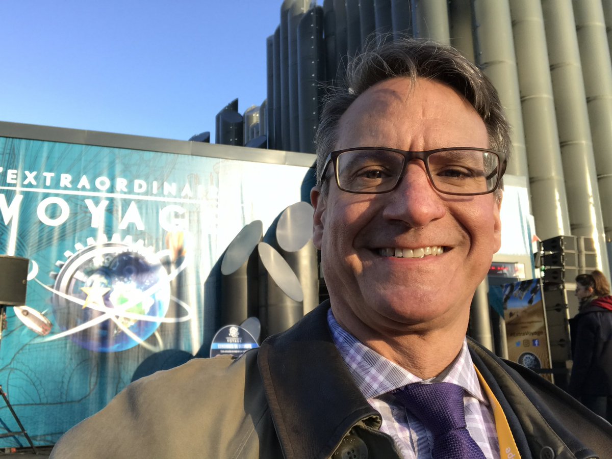 JKageorge's tweet image. Europe’s adventureful (it should be a word, right?) and 1st #flyingtheater opened 6 years ago. What a party!  

🎉🎈Happy Birthday to 🎈🎊
    The Extraordinary Journey

I flew on it again this summer several times and was wowed each time. #futuroscope #aroundtheworld #SkyWorld