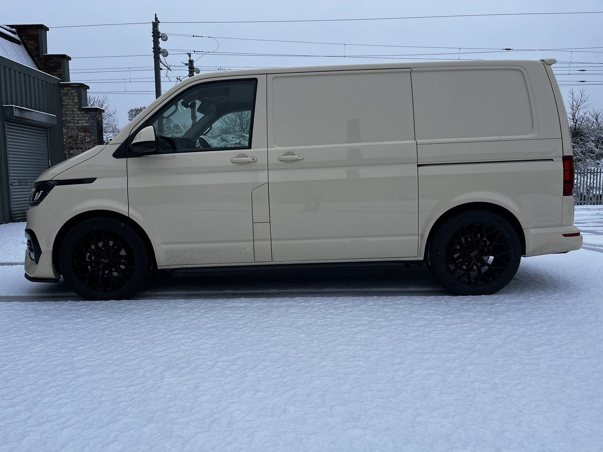 PaulClensey's tweet photo. Nothing like a white background to help show off an ivory van.
#vwtransporter #vwkombi #lightivory #freedomconversions #snow #modifiedvans #vwcamper https://t.co/K539VUHzOH