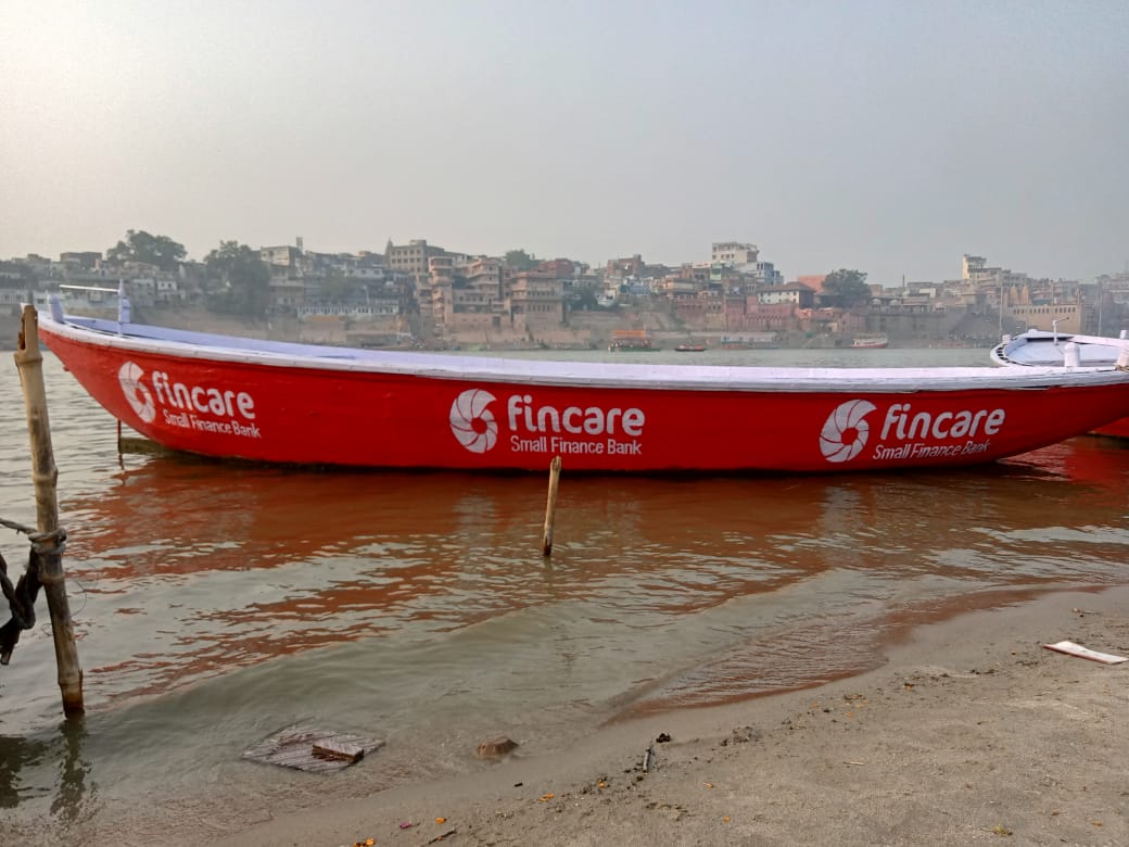 EventsNarayan's tweet photo. #boatbranding #marketing #atl #btl #marketingactivity #varanasi #thankyouteam @fincarebank https://t.co/gyg7USwpjq