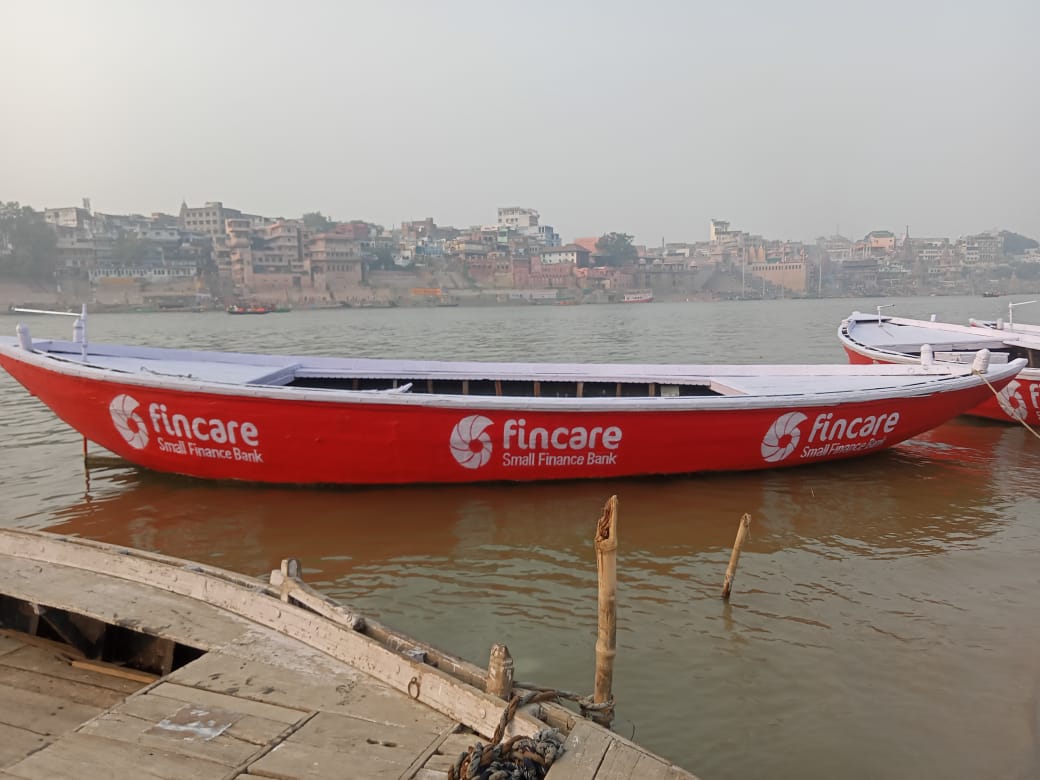 EventsNarayan's tweet photo. #boatbranding #marketing #atl #btl #marketingactivity #varanasi #thankyouteam @fincarebank https://t.co/gyg7USwpjq