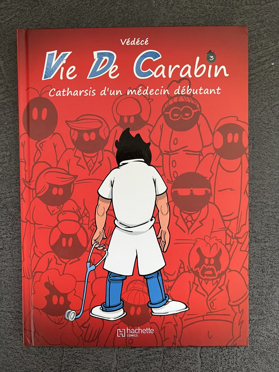VieDeCarabin's tweet photo. Un partage+like = une chance de gagner cet exemplaire de Vie De Carabin avec cette dédicace spécial noël 😁 https://t.co/z6uldVuPyi