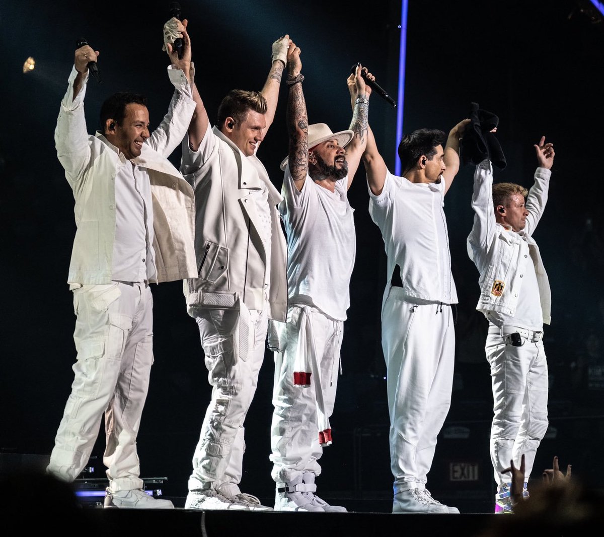 They can cancel anything but they can‘t take our love from them. ❤️ #BSBArmy #BSBTogether #MillionsStrong #FansForLife #IStandWithNickCarter #NickCarter @backstreetboys @nickcarter @brian_littrell @howied @aj_mclean @kevinrichardson