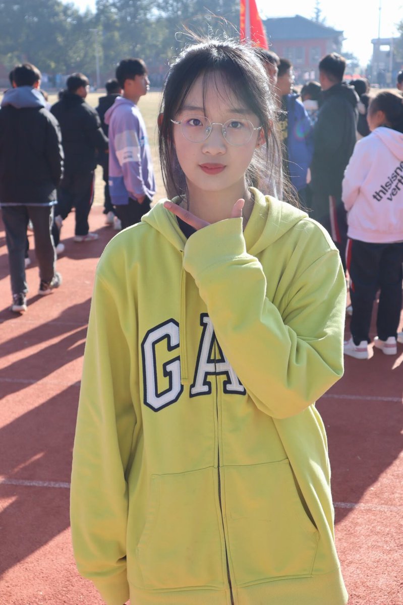 KissM6487's tweet photo. #女高 #女高中生 #清纯女高 #学生妹 #高中生 #高中女 #眼镜妹 #眼镜娘 https://t.co/C14ngRQqxO