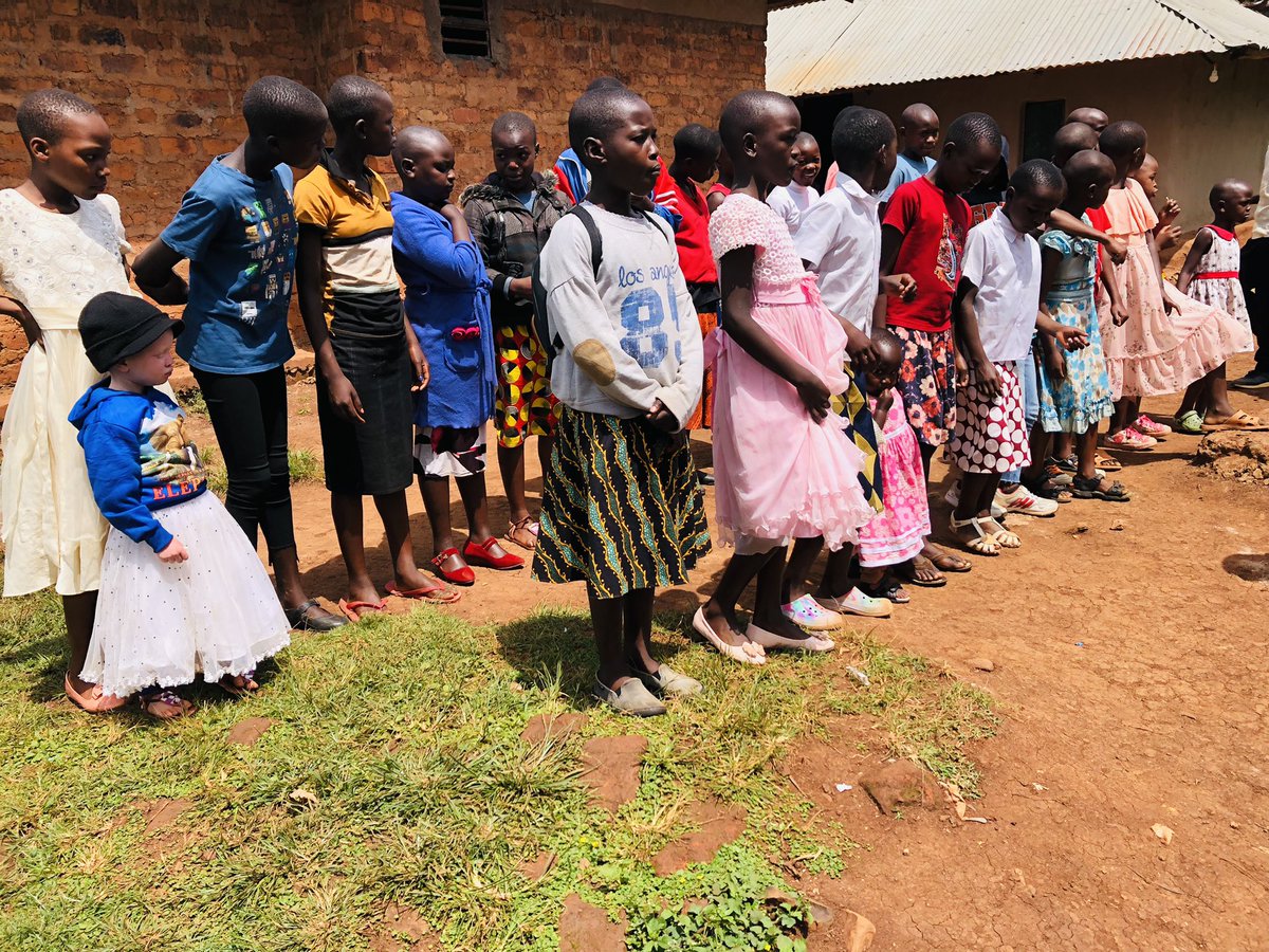 kelvin_orina6's tweet image. Keep smiling with us until that day your willing to become a family with and what ever you can afford #retween #like #donate 
#DivinelyConnectedToOthers❤️❤️❤️🙏