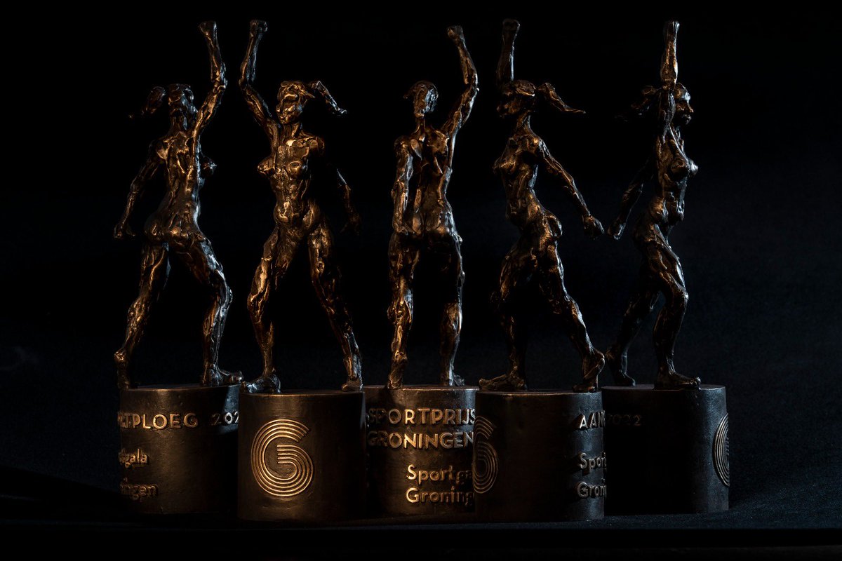 Wie wordt de winnaar in de categorieën: ‘Sporter’, ‘Sportploeg’, ‘Aangepaste Sport’, ‘Sporttalent’ en ‘Sportprijs Groningen’? 

Beleef het maandag mee tijdens Sportgala Groningen 2022 in <a href="/MartiniPlaza/">Martiniplaza Groningen</a>!

Bestel snel je gratis toegangsbewijs via sportgalagroningen.nl