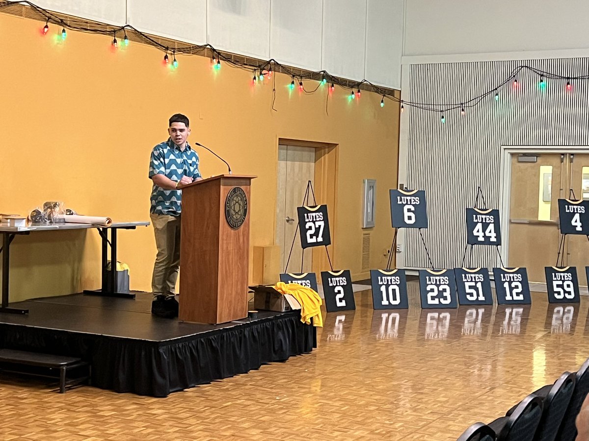 KeimTimeFB's tweet photo. Great night. Celebration of PLU football 22’.
2nd in the Northwest Conference…
D POY LB Kalen White. SR DB’s. Last 2 years:
31 Interceptions
67 Sacks
157 TFLs
4 Shut Outs
Rockstars man…Fiercely Proud. Selfless…Big Hearted/Ready Smiles #GoLutes #LuteFB #11as1 #EffortRequired https://t.co/MiuM20GBd5