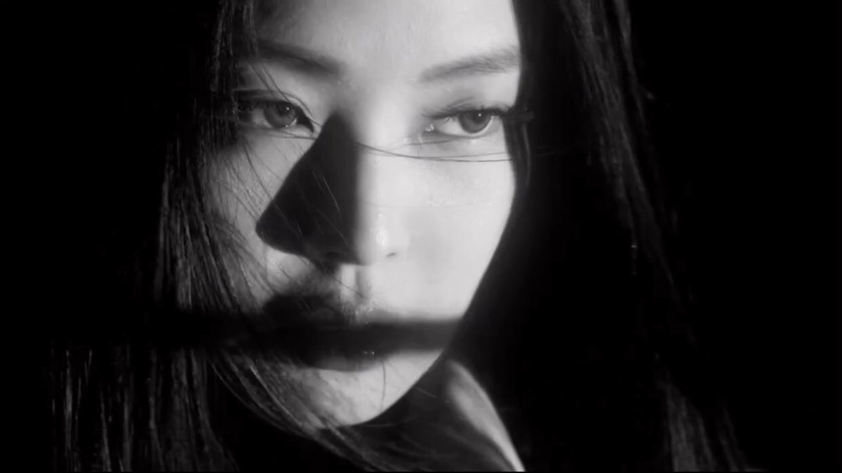 jennie pics tweet media